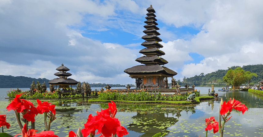 Cascada de Nung Nung, Templo Ulun Danu Beratan, Twin Lakes y Templo Tanah Lot