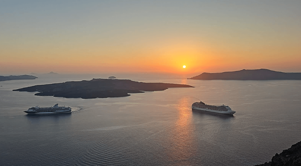 Puesta de sol en Fira