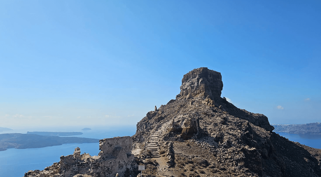 Skaros Rock en qué ver en santorini